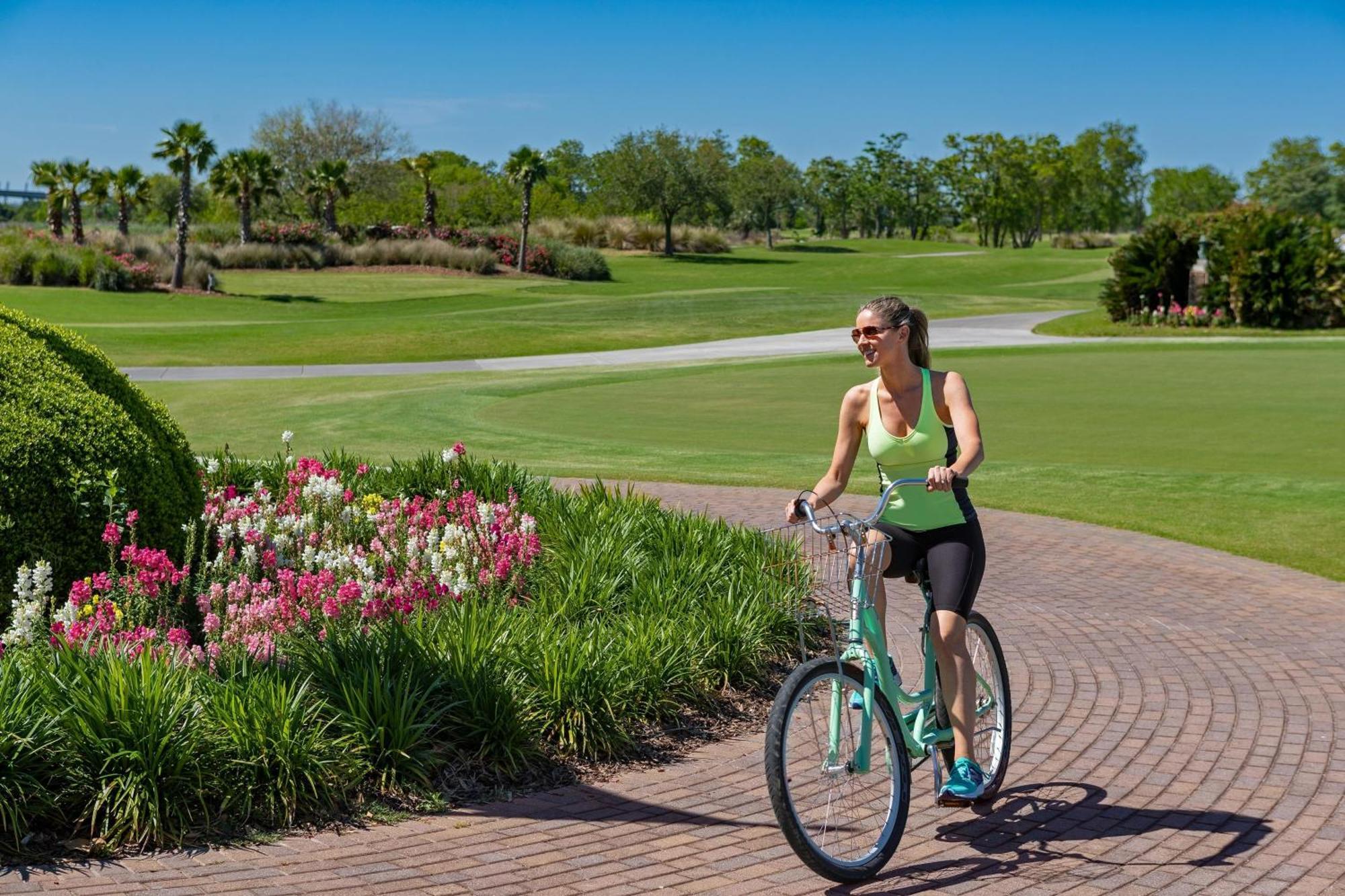 The Westin Harbor Golf & 4*