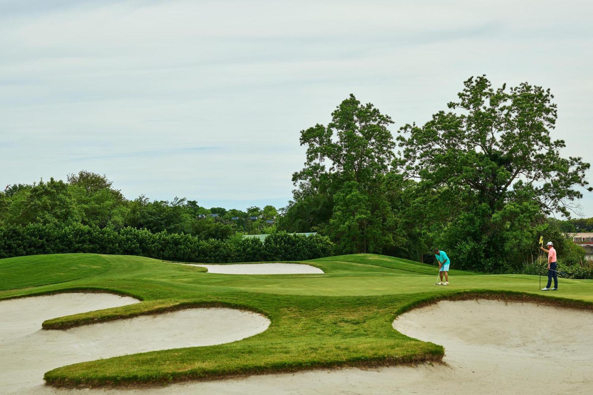 The Westin Harbor Golf & Savannah