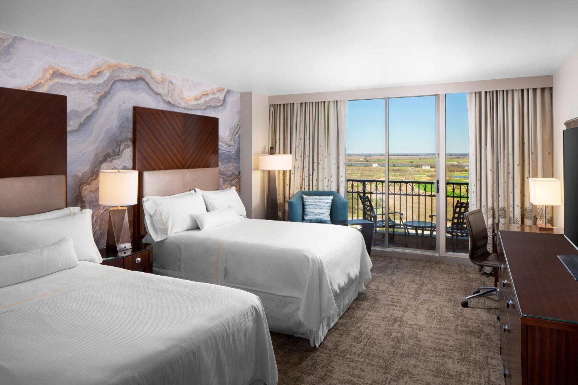 The Westin Harbor Golf & 4*